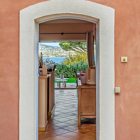 Le Tropezien - Vue A 180, 3 Chambres, Jardin & Piscine Holiday home Saint-Tropez